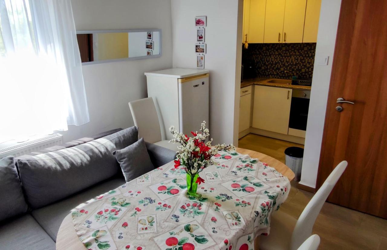 Clara Apartman Csopak Zewnętrze zdjęcie